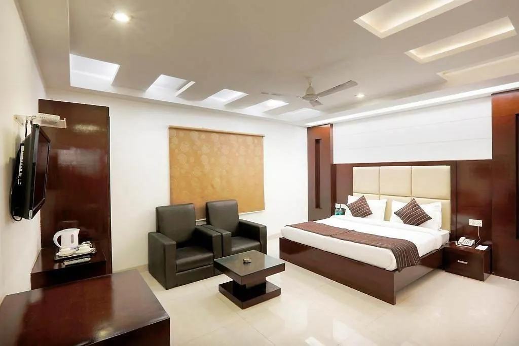 ****  Hotel Ivy Plaza Near Igi Airport New Delhi India